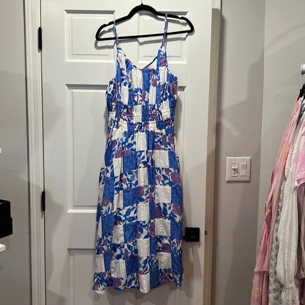Vineyard vines dress